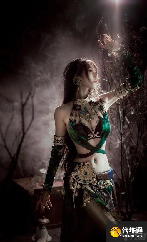 永劫无间迦南cos呆妹：燃爆全场的萌系“白虎”风采！